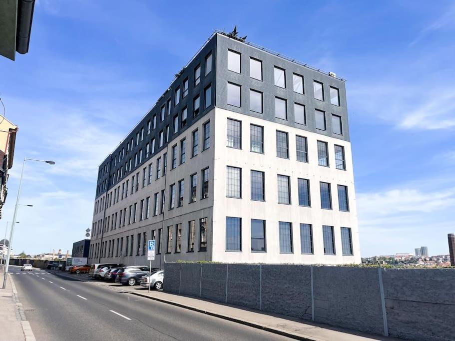 The Factory Loft Prague Apartment Exterior foto