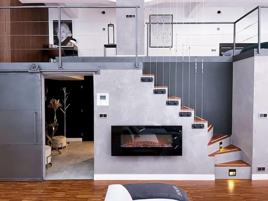 The Factory Loft Prague Apartment Exterior foto