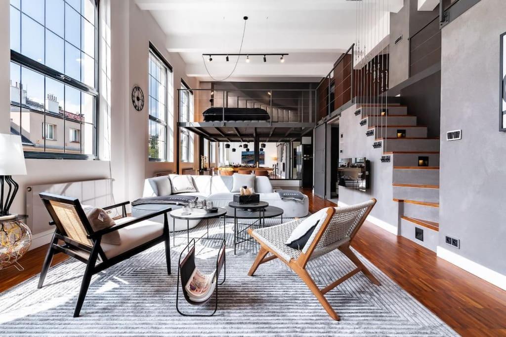 The Factory Loft Prague Apartment Exterior foto